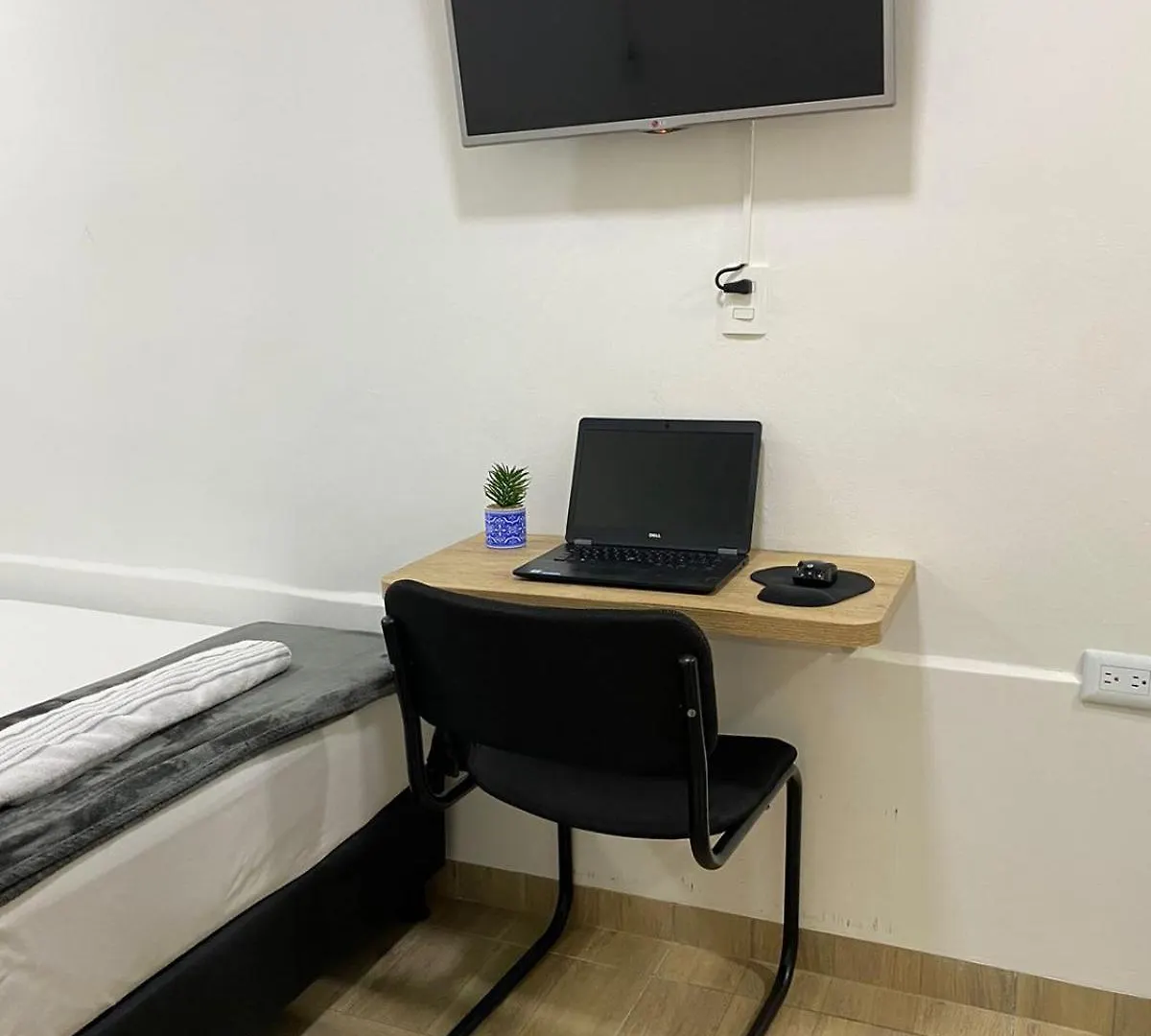 Primavera Living Medellin Guest house