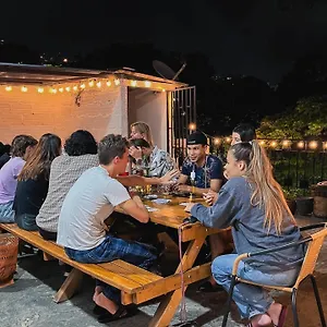 Hostal La Familia - Manila, Medellín